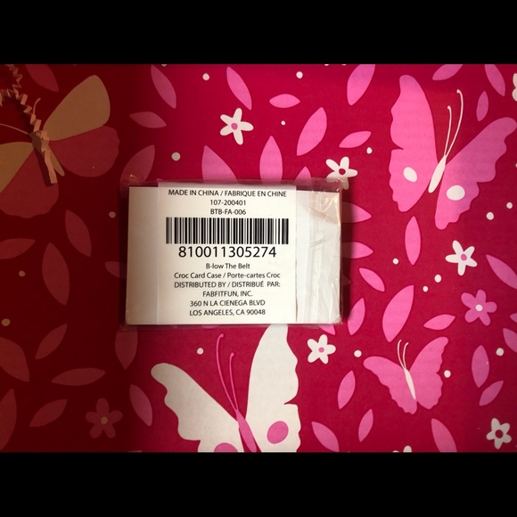 Brand new red card wallet - Picture 3 of 3